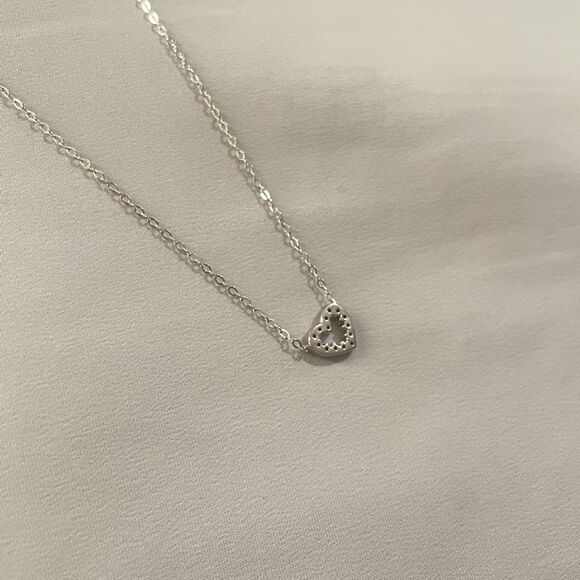 NEW Nadri Pave Heart Pendant Necklace - Picture 5 of 6